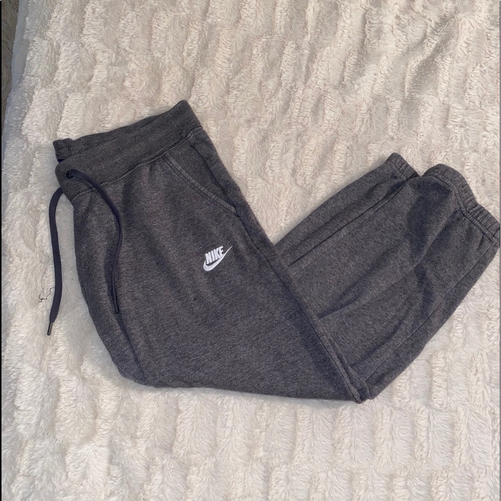 Cropped cuff Nike sweats